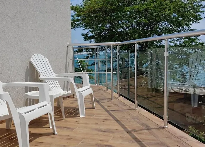 семейная люстдорф بيت ريفي *