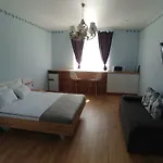 семейная люстдорф Värdshus *